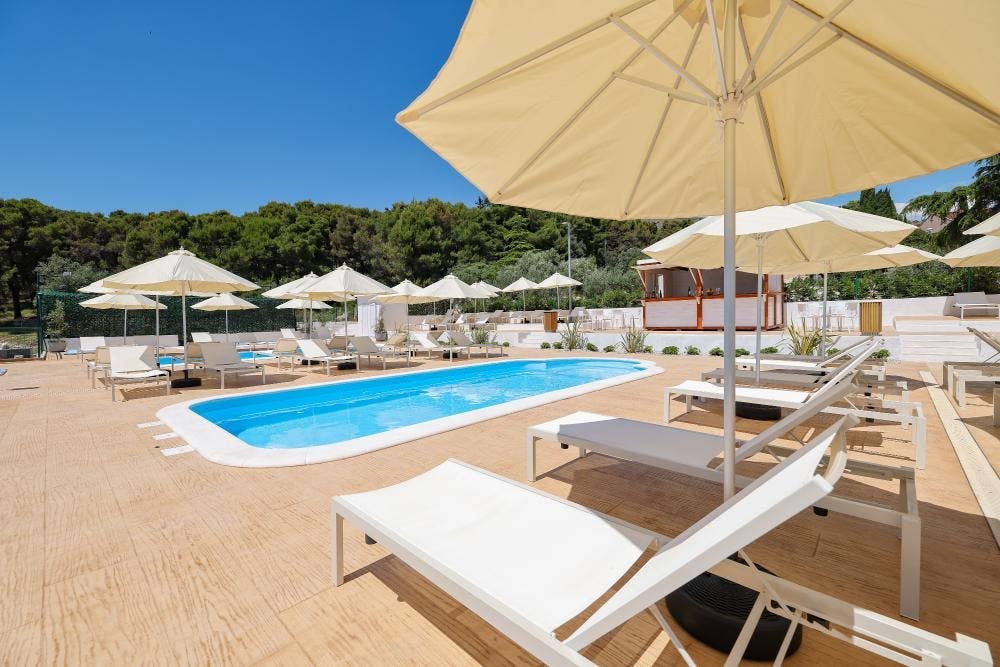 Apartmani Medena - Last minute ljeto s polupansionom u Trogiru za 4 osobe
